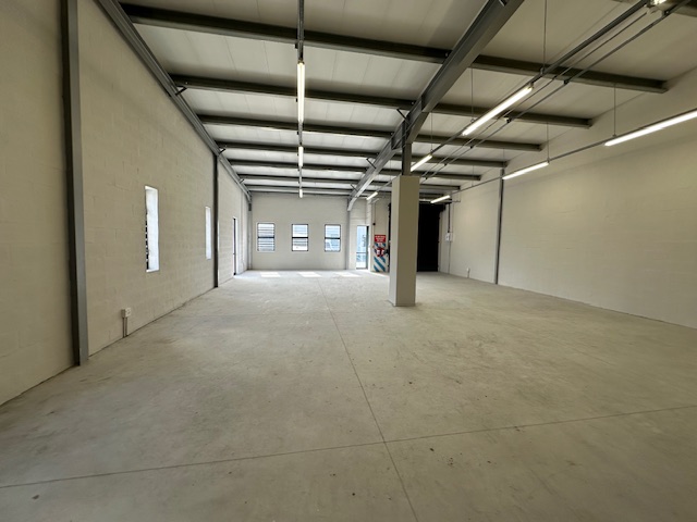To Let commercial Property for Rent in Killarney Industria Western Cape